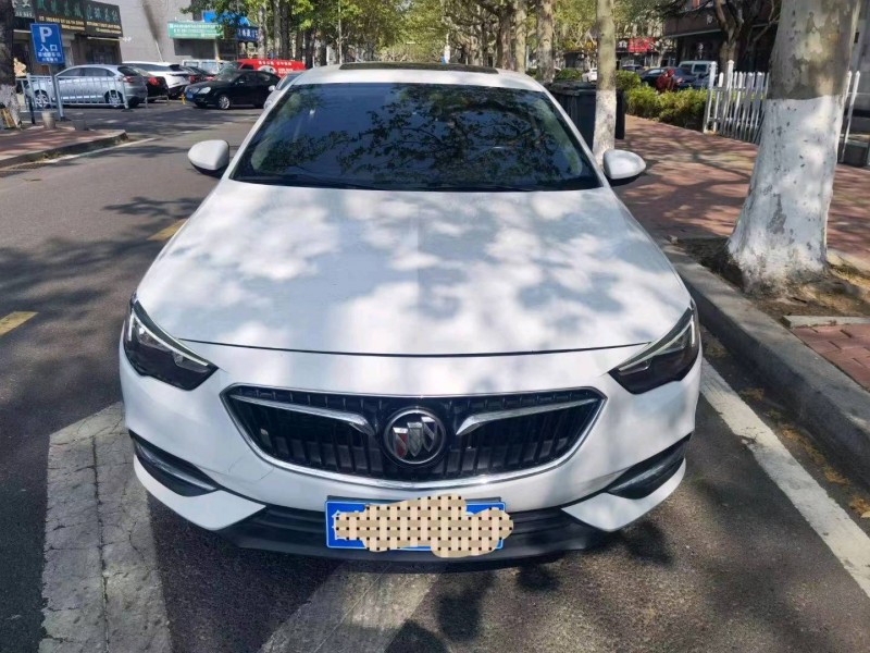 济南19年别克君威1