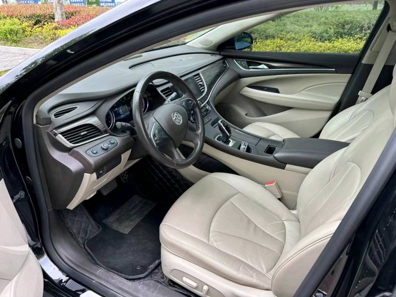 徐州17年别克君越6