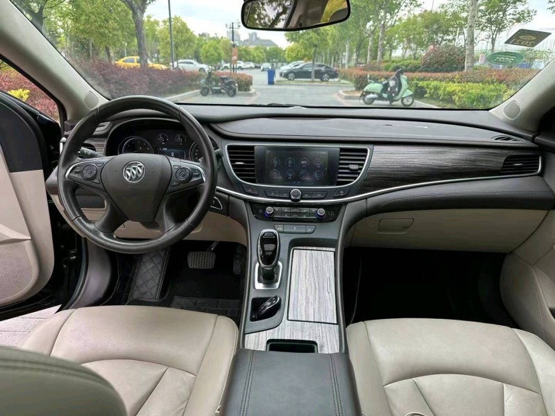 徐州17年别克君越7