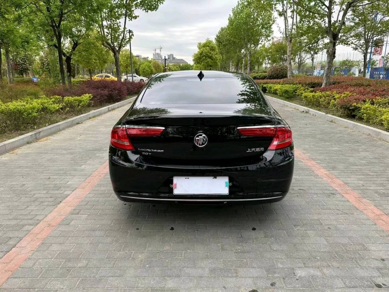 徐州17年别克君越9