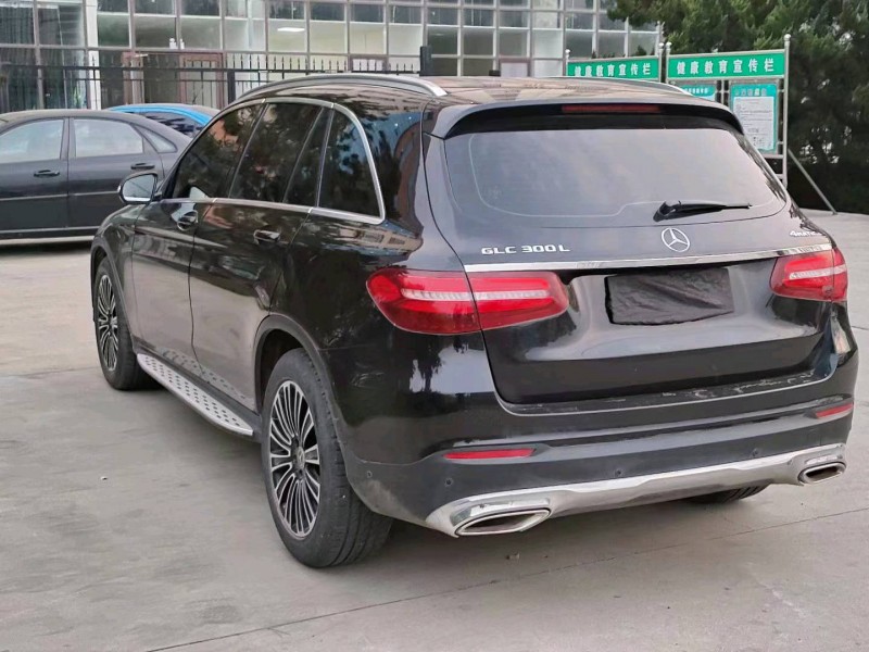 青岛19年奔驰GLC4