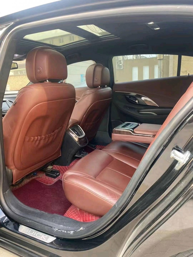 石家庄15年别克君越6