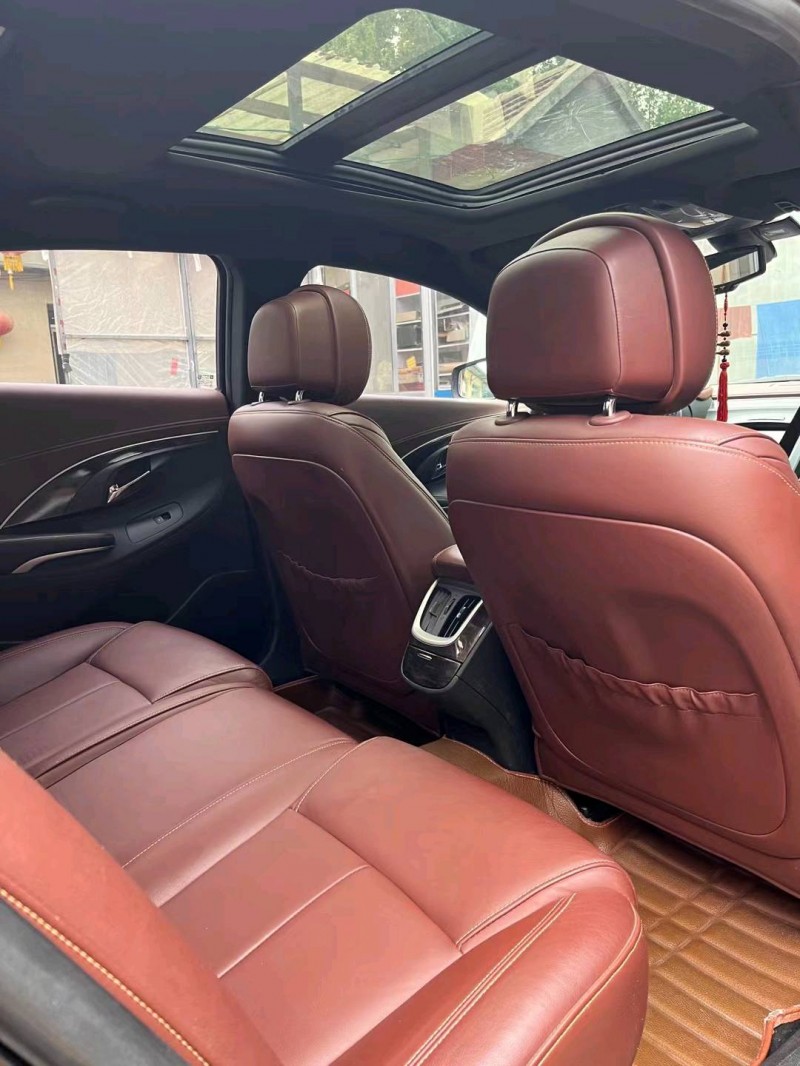 青岛15年别克君越4