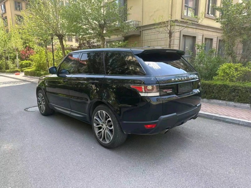 青岛15年路虎揽胜运动4