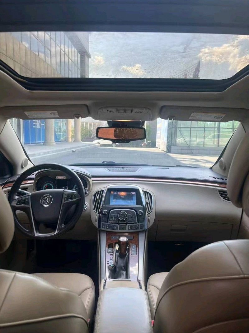 沈阳13年别克君越4