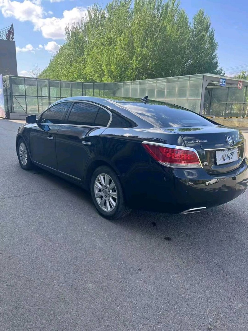 沈阳13年别克君越9