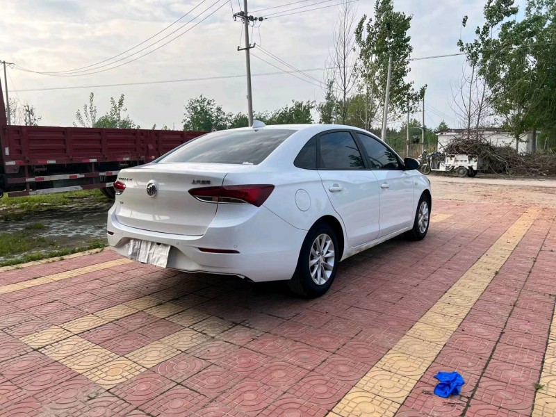 徐州19年别克英朗8