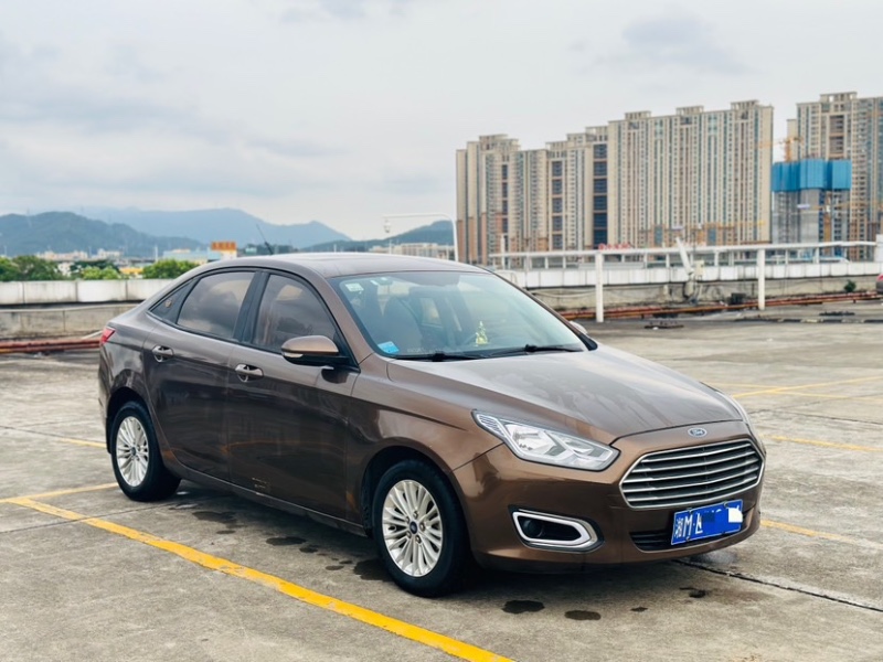 东莞17年福特福睿斯3