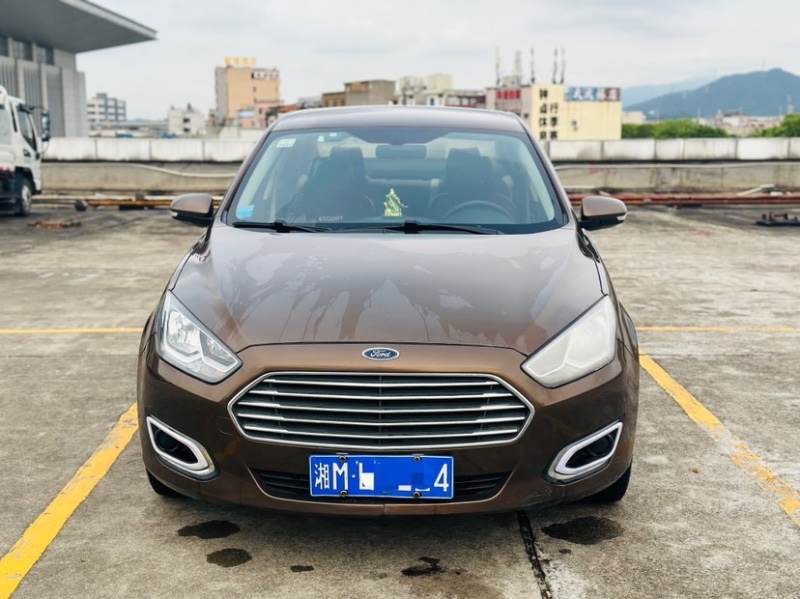 东莞17年福特福睿斯1