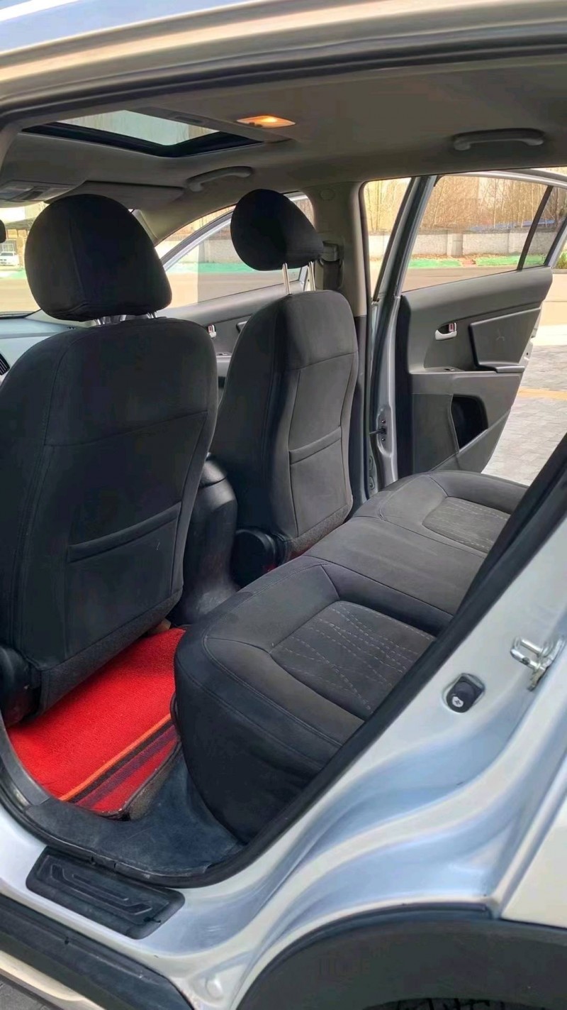 廊坊15年起亚智跑5