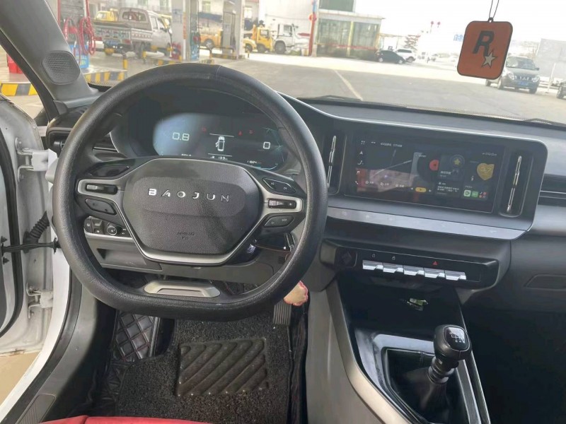 保定20年宝骏RC57