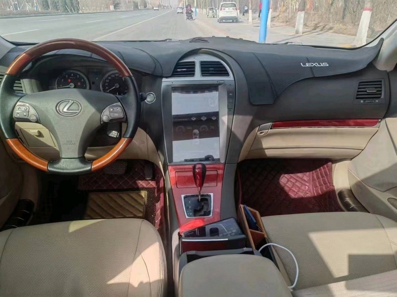 保定10年雷克萨斯ES6