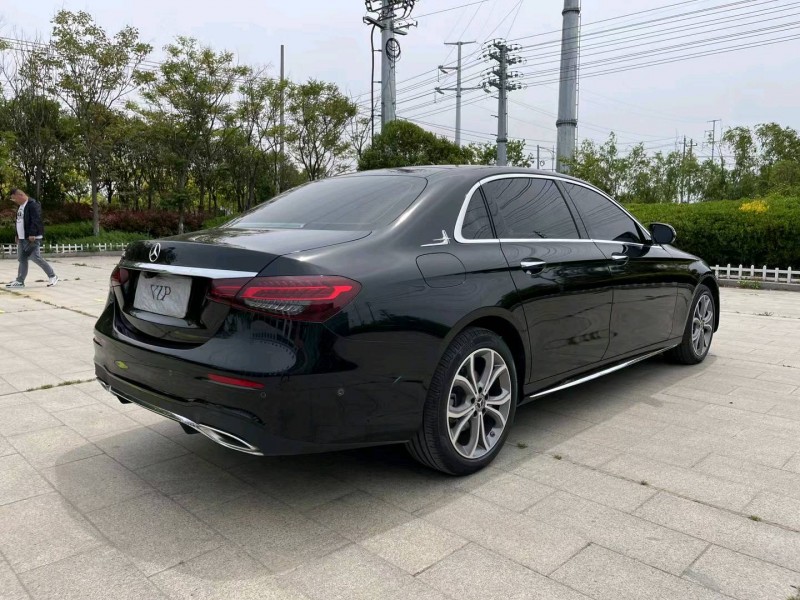 盐城21年奔驰E8