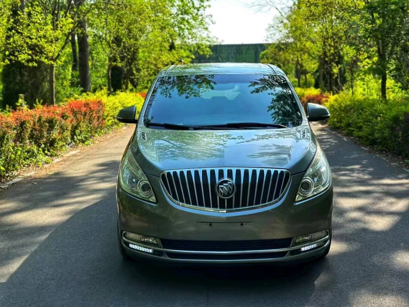 青岛14年别克GL81