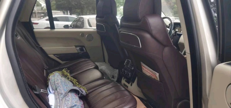 广州17年路虎揽胜行政6