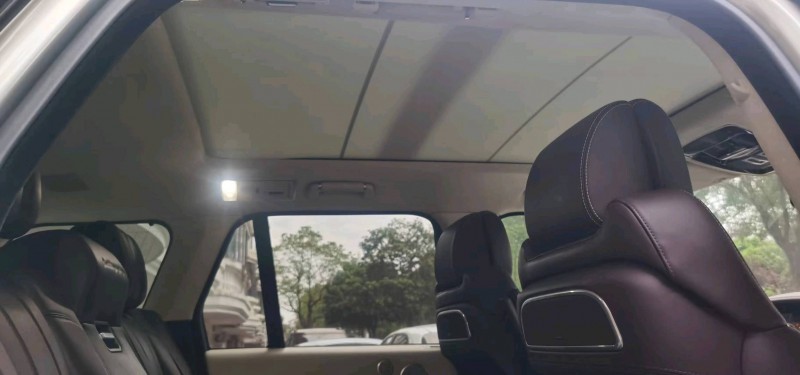 广州17年路虎揽胜行政8