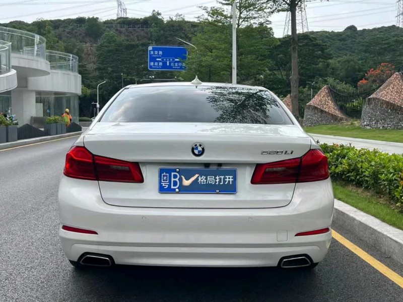 广州18年宝马5系9