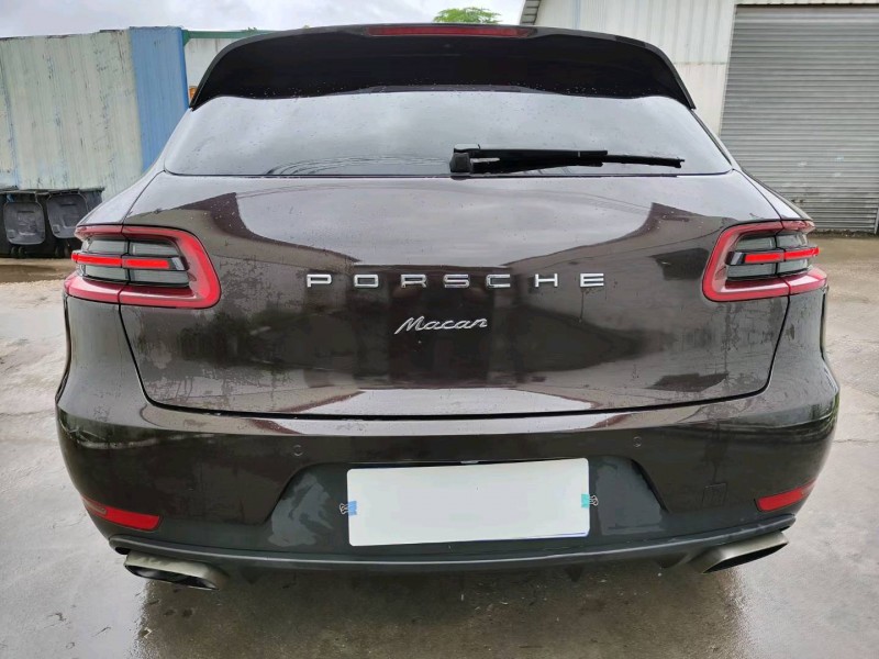 广州17年保时捷Macan9