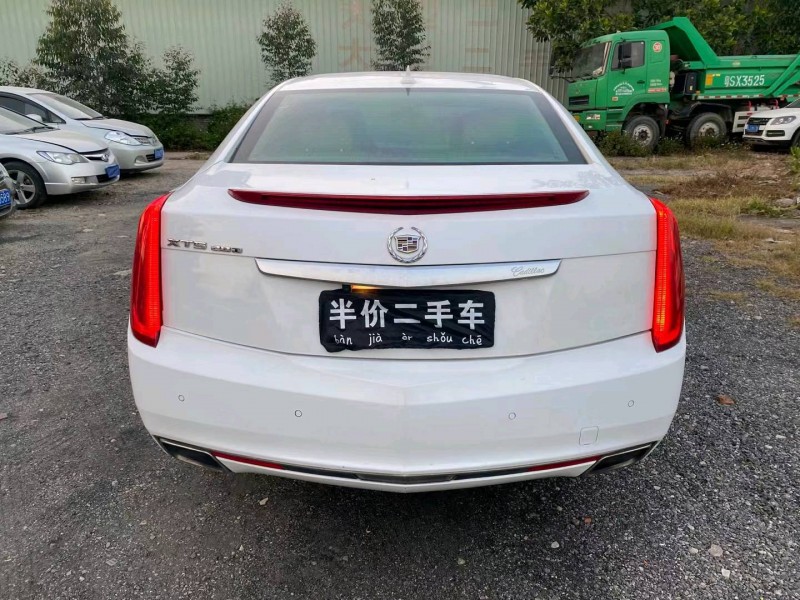 广州15年凯迪拉克XTS9