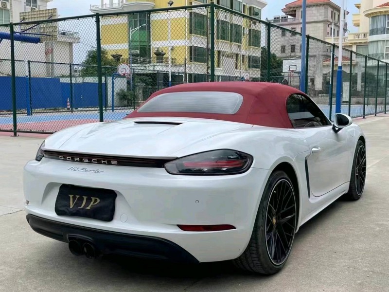 广州17年保时捷Boxster9