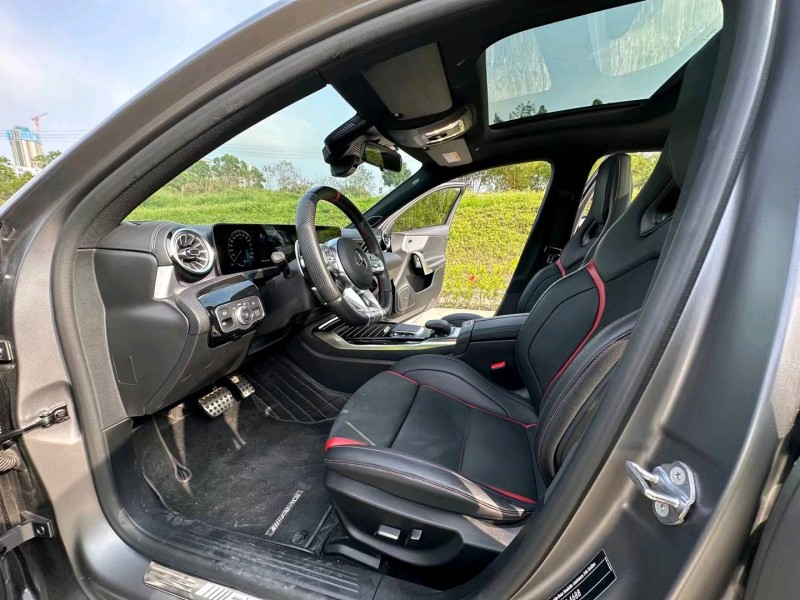 广州22年奔驰AMG5