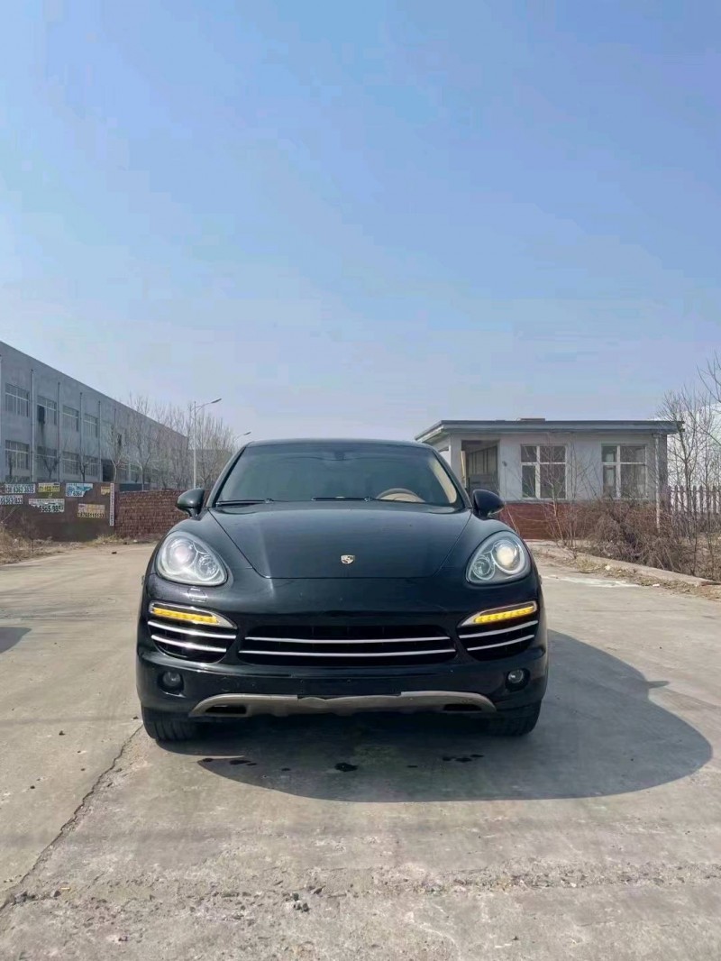潍坊13年保时捷卡宴1