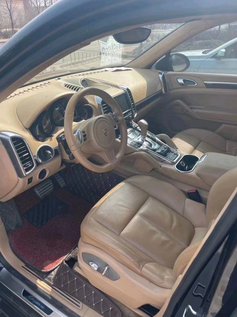 潍坊13年保时捷卡宴4