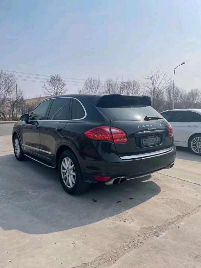 潍坊13年保时捷卡宴8