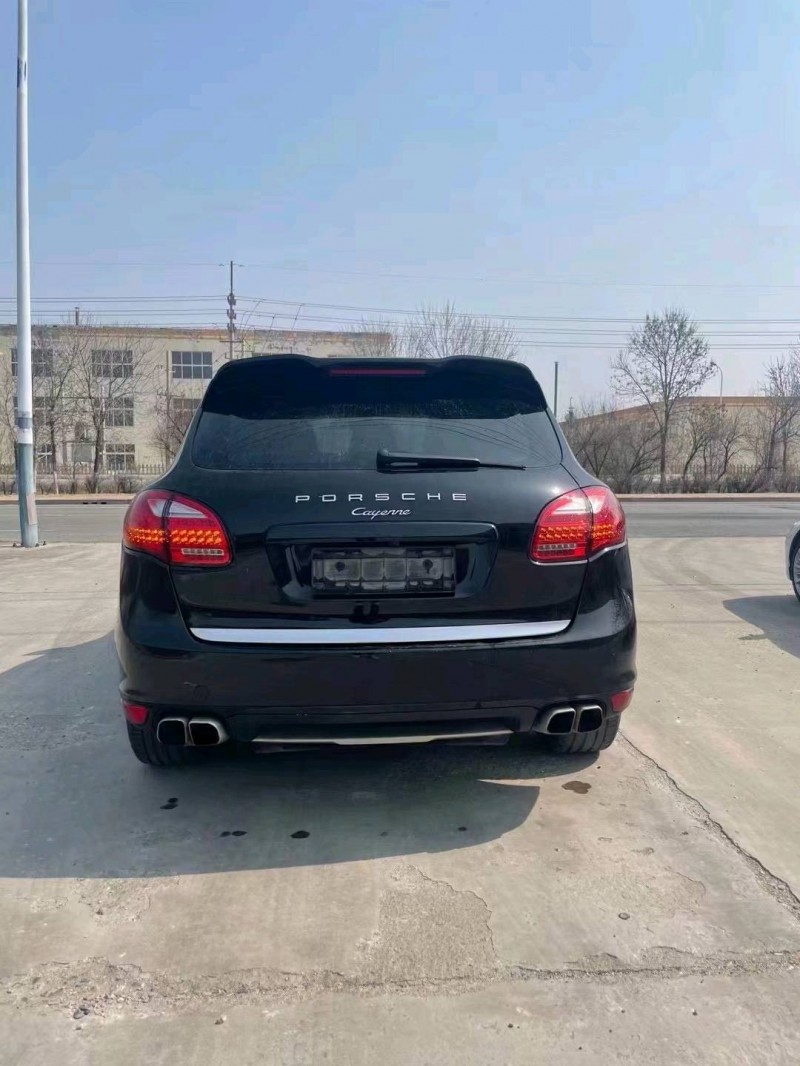 潍坊13年保时捷卡宴9