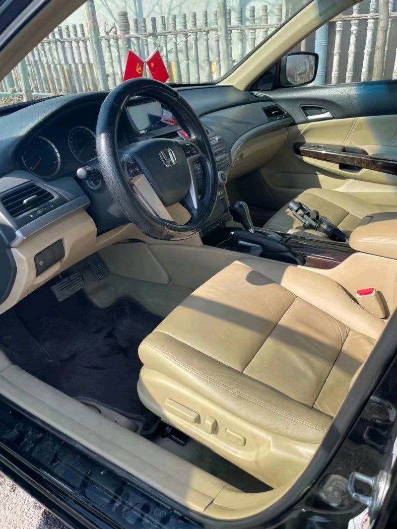 潍坊11年本田雅阁4