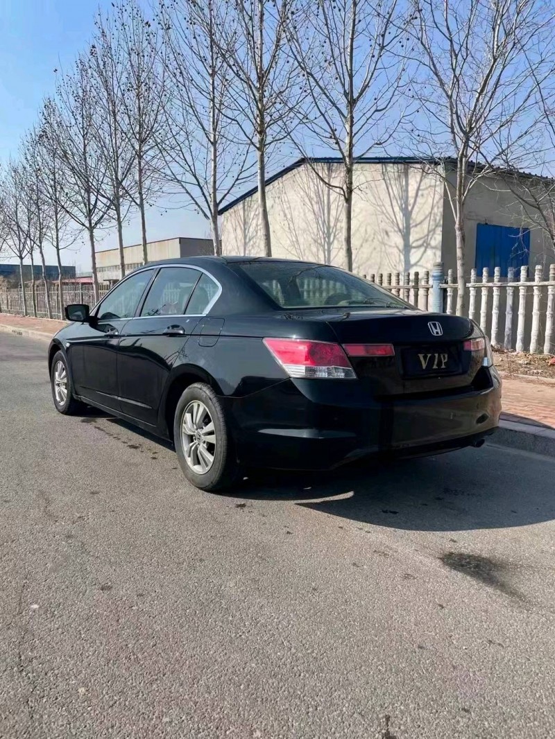 潍坊11年本田雅阁8