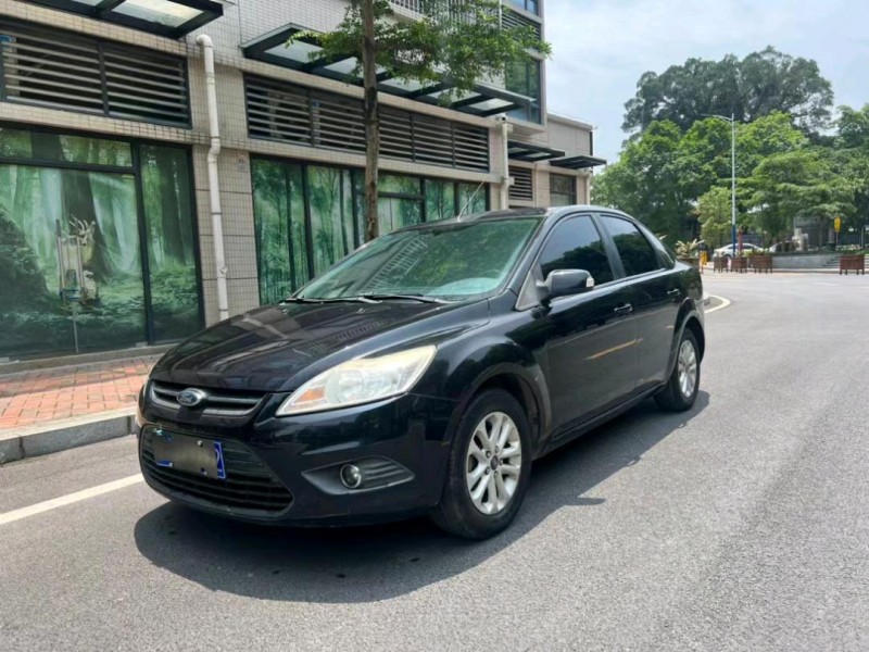 中山14年福特福克斯2