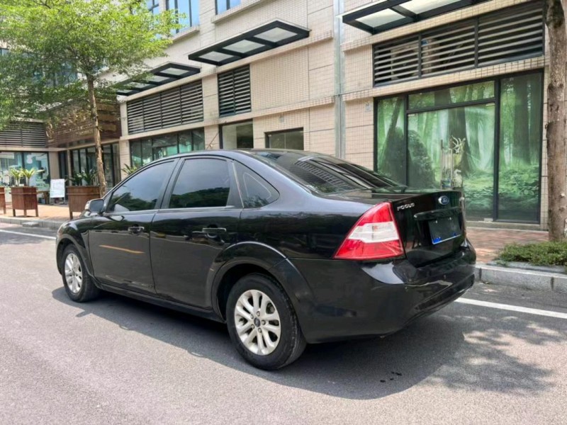 中山14年福特福克斯4