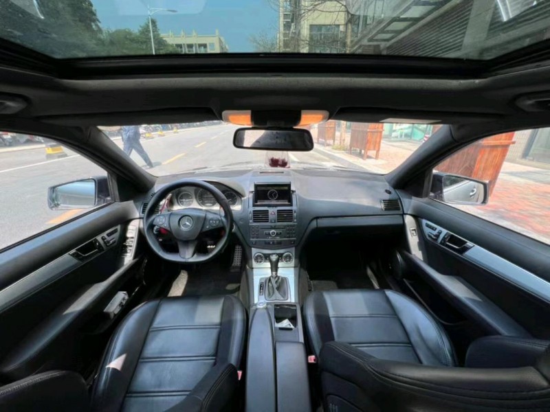 中山11年奔驰AMG6