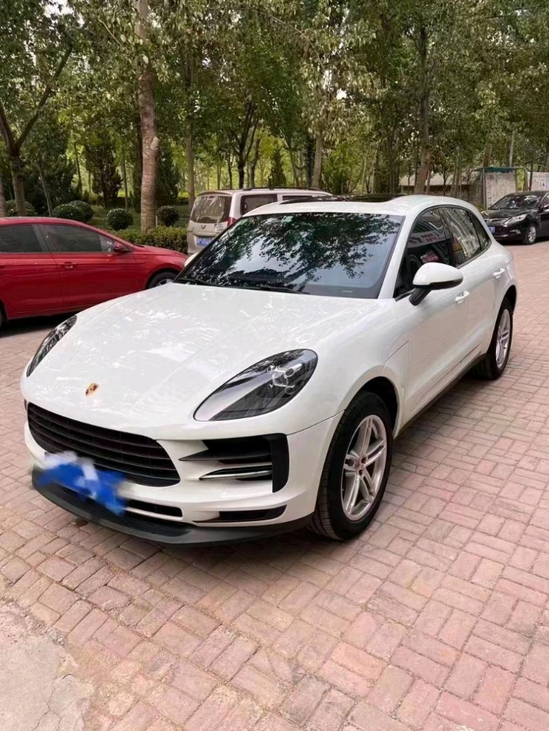 青岛19年保时捷Macan8