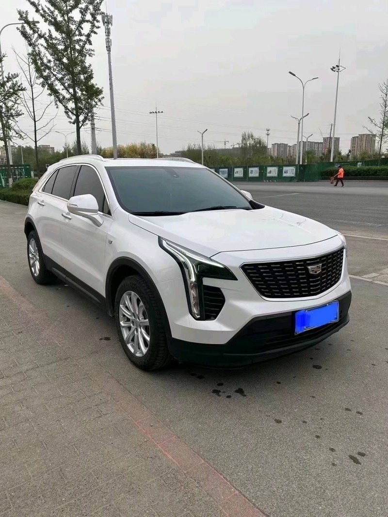 淄博20年凯迪拉克XT44
