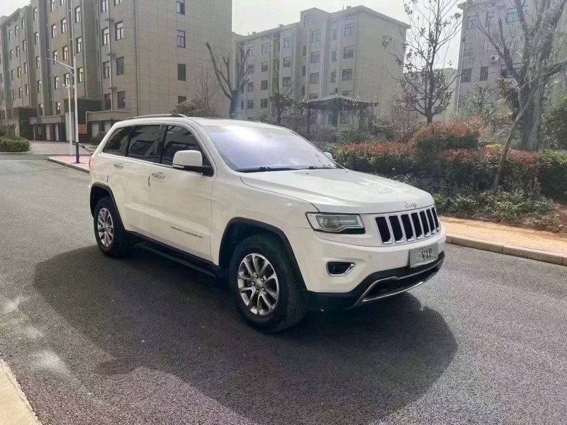 淄博17年Jeep大切诺基3