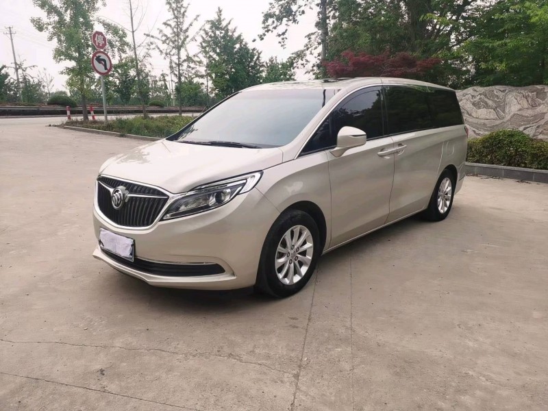 徐州18年别克GL82