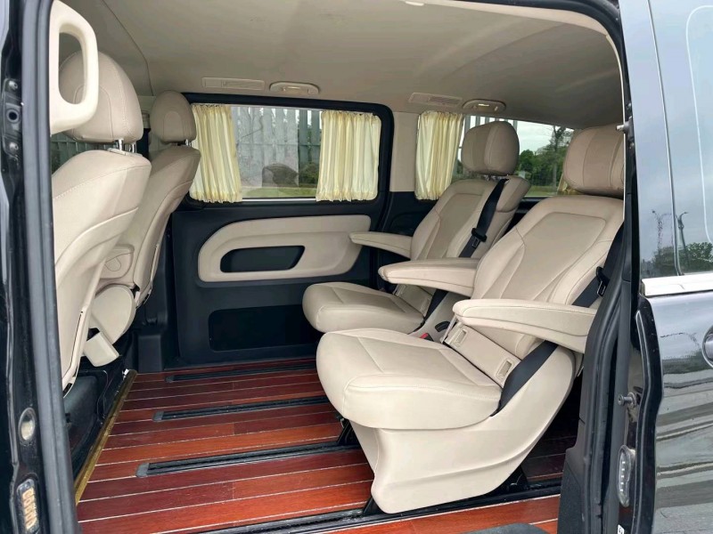 盐城18年奔驰威霆7