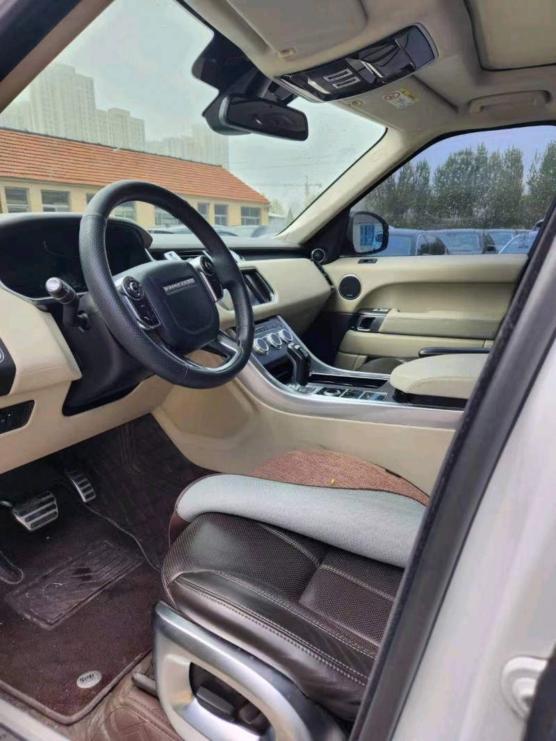 青岛14年路虎揽胜运动8