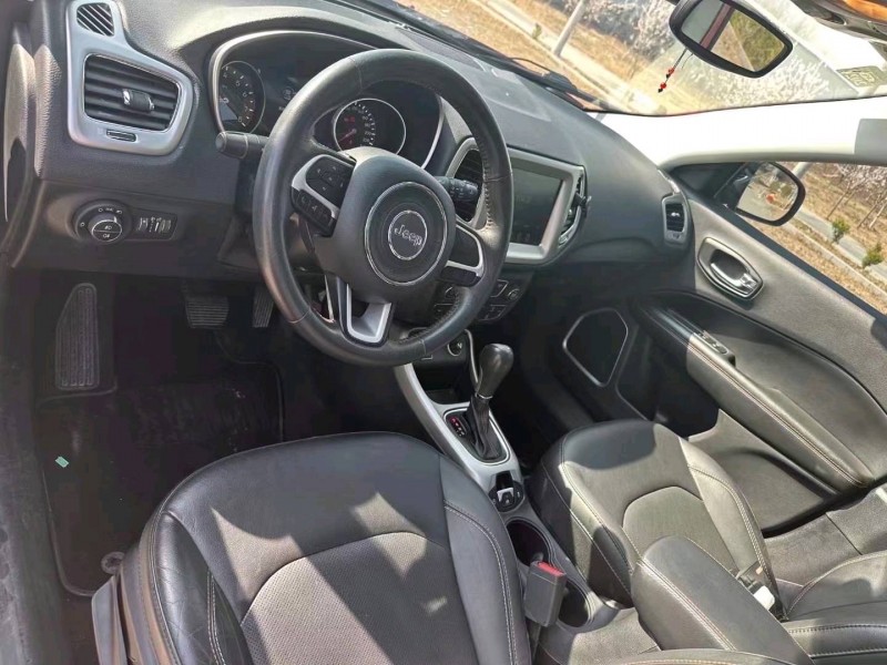 青岛18年Jeep指南者5