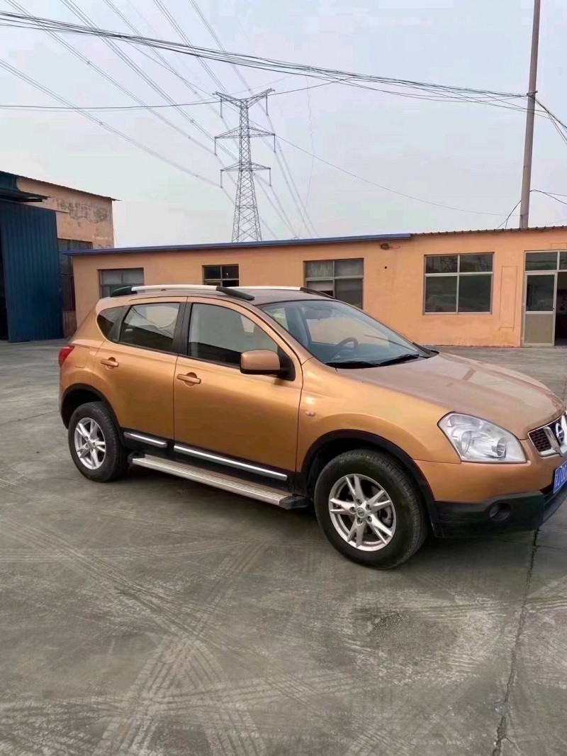 济宁13年日产逍客2