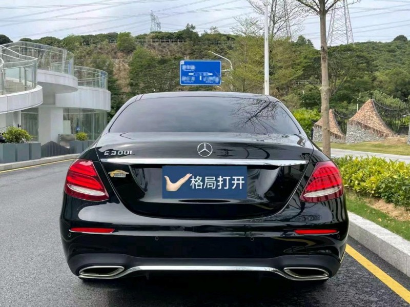 广州19年奔驰E9