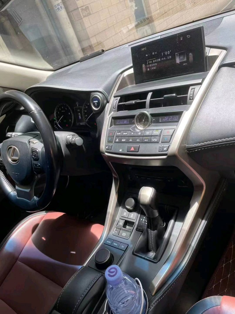 广州15年雷克萨斯NX8