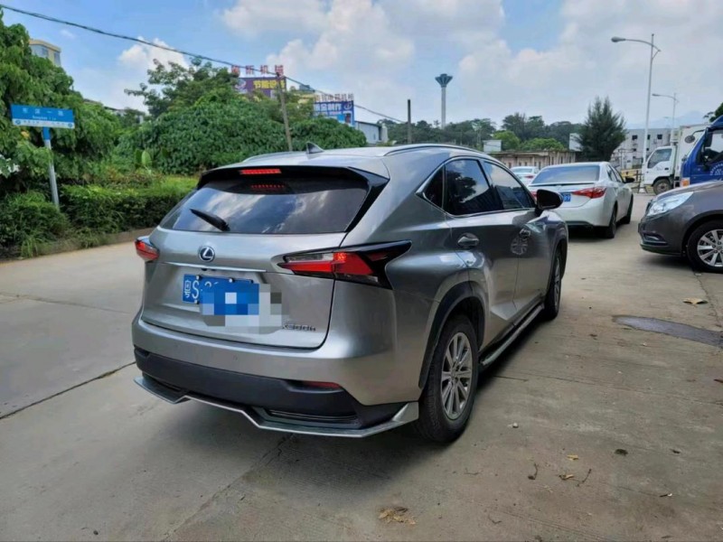 广州15年雷克萨斯NX9