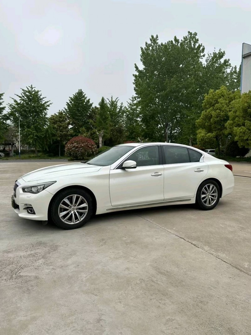 宿迁15年英菲尼迪Q50L2