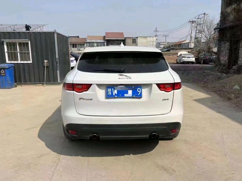 青岛16年捷豹F-PACE9
