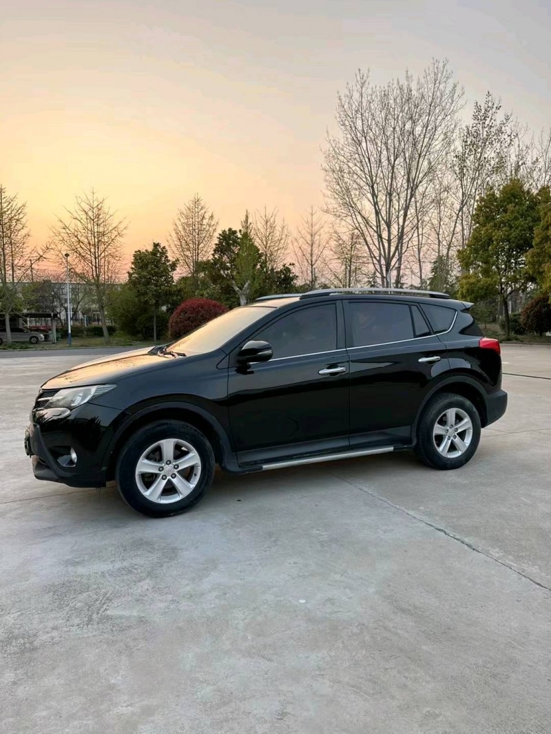 宿迁14年丰田RAV4荣放3