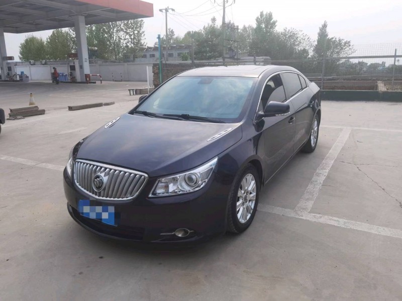 石家庄10年别克君越3