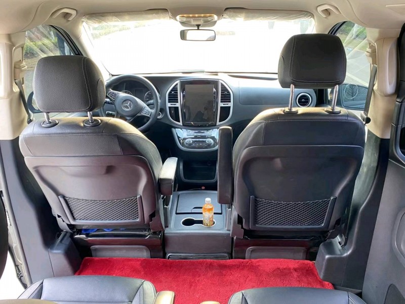 徐州17年奔驰威霆4